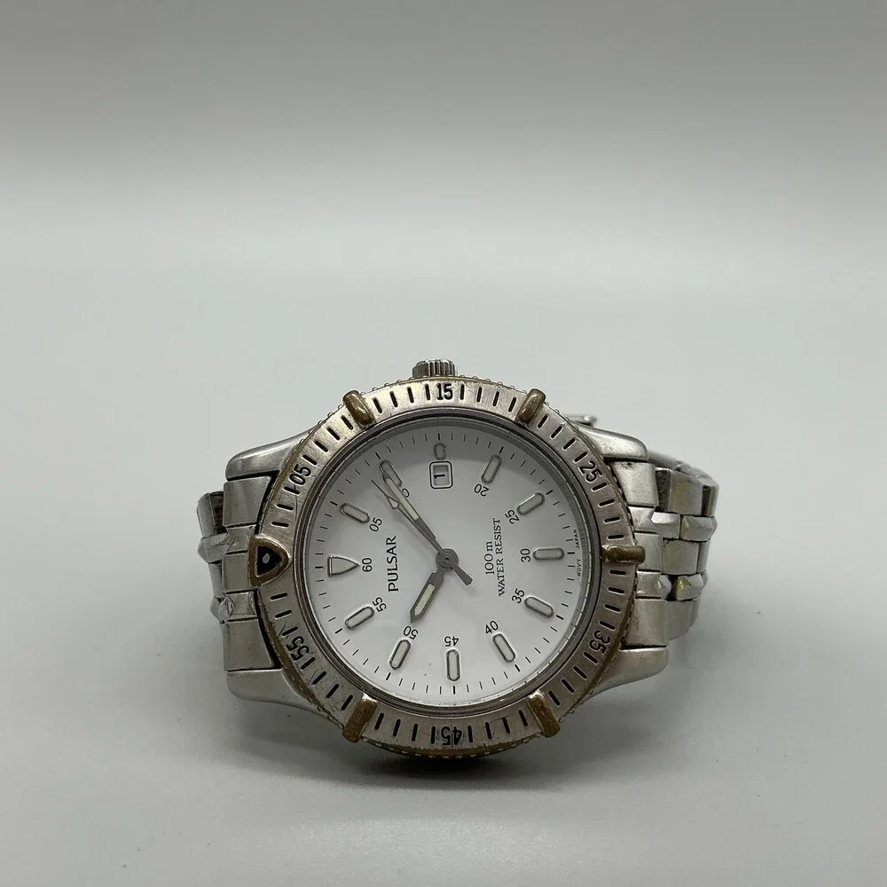 Pulsar Men Watch 40mm White Dial Silver Tone Bracelet Date V732-X177 New Batt 7